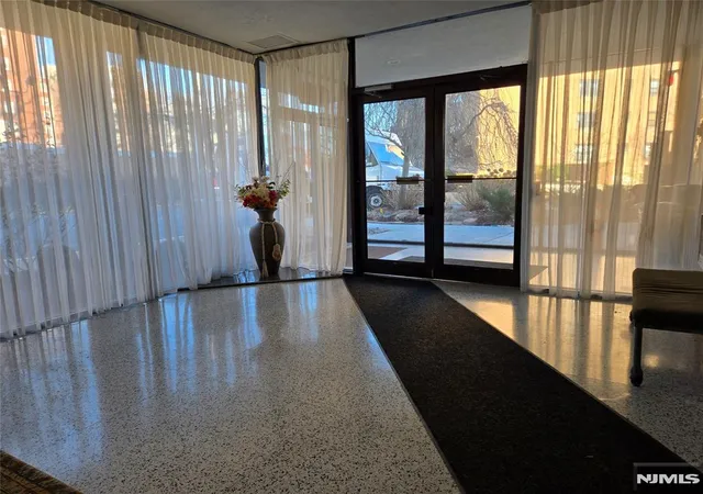 3rd image of 2348 Linwood Ave, Fort Lee, NJ 07024