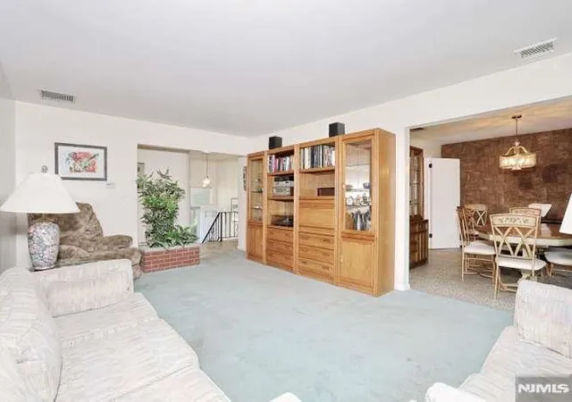 Homes for sale in Bergenfield, NJ | 65 Haven Ave, Bergenfield, NJ 07621 | MLS# 26020331