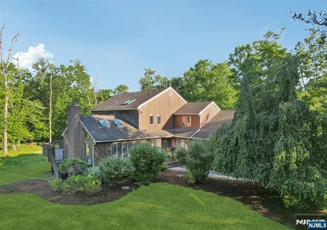 Homes for sale in Upper Saddle River, NJ | 22 W Iron Latch, Upper Saddle River, NJ 07458 | MLS# 26020332