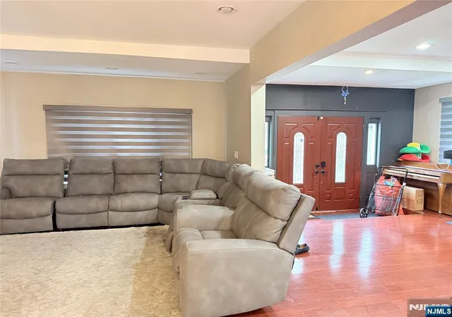 3rd image of 620 Park Ave, Elizabeth, NJ 07208 | MLS# 26020401