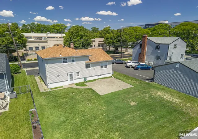 Homes for sale in Rochelle Park, NJ | 112 Berdan St, Rochelle Park, NJ 07662 | MLS# 26020405