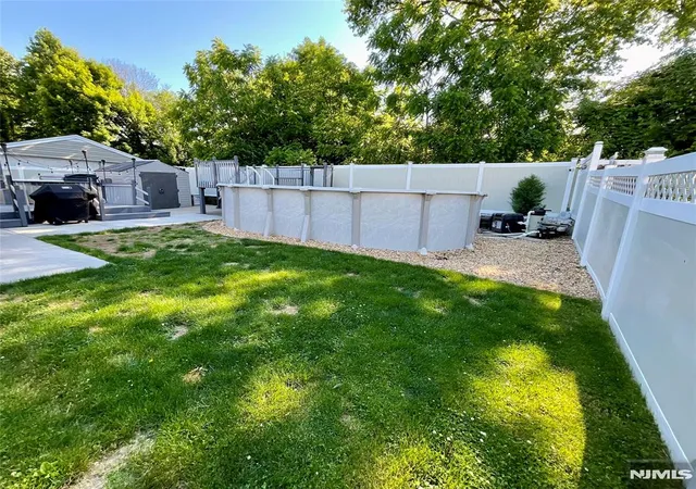 24th image of 11 Chadwick Dr, Bloomfield, NJ 07003 | MLS# 26020450