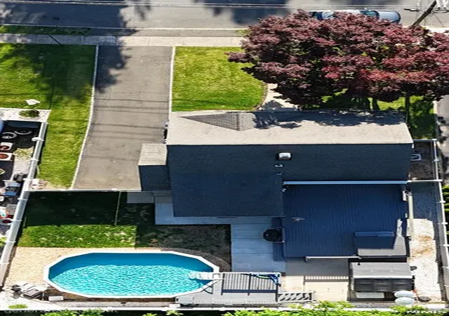 4th image of 11 Chadwick Dr, Bloomfield, NJ 07003 | MLS# 26020450