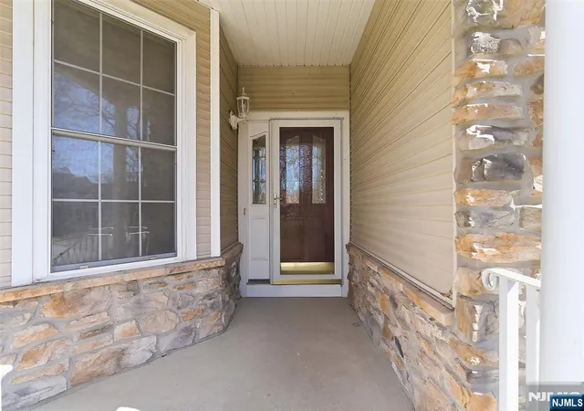 5th image of 102 Hummingbird Dr, Trenton, NJ 08690 | MLS# 26020474