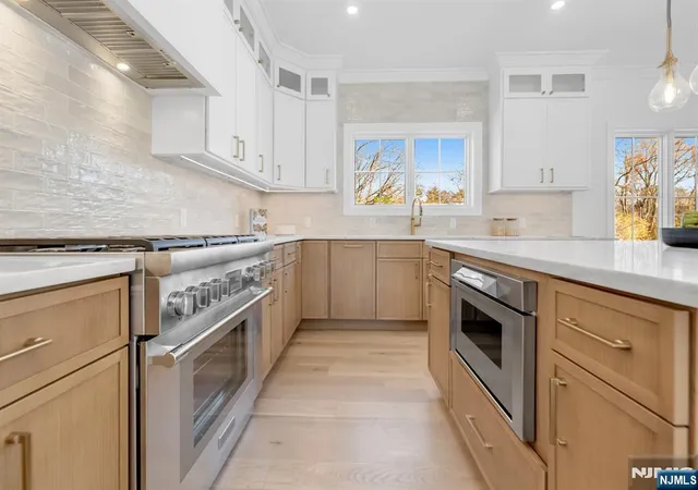 3rd image of 12 Cameron Rd, Tenafly, NJ 07670 | MLS# 26020641