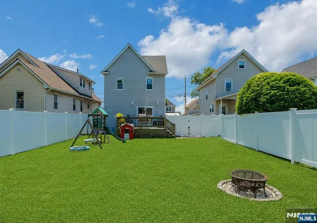 Homes for sale in Lyndhurst, NJ | 633 Lake Ave, Lyndhurst, NJ 07071 | MLS# 26020655