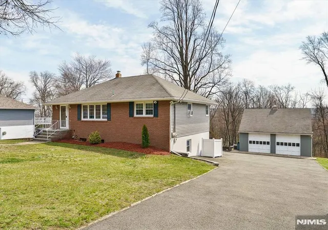 Homes for sale in Totowa, NJ | 245 Barnert Ave, Totowa, NJ 07512 | MLS# 26020657