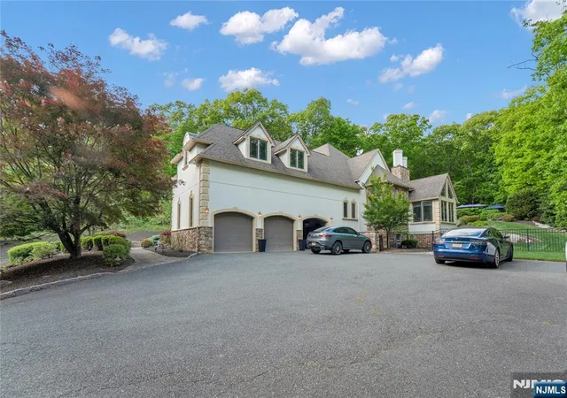 41st image of 127 Waughaw Rd, Towaco, NJ 07082 | MLS# 26020675