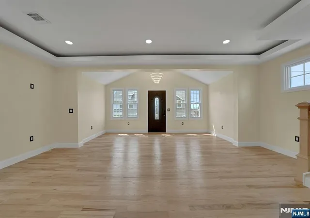 3rd image of 319 2Nd Pl, Bogota, NJ 07603 | MLS# 26020727