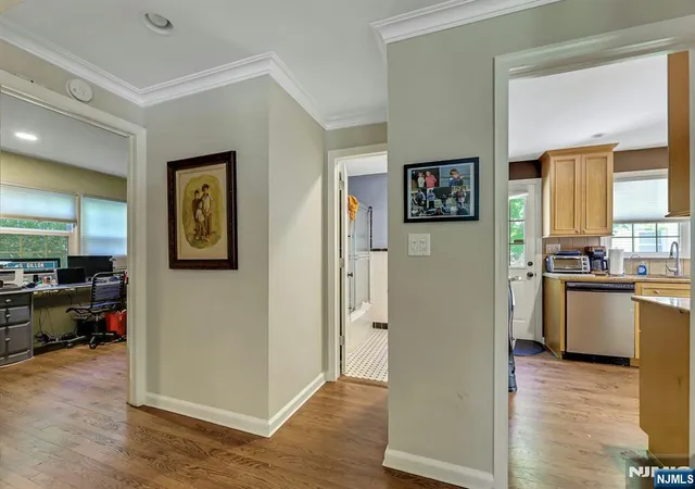 4th image of 19 Harsen Rd, Tenafly, NJ 07670 | MLS# 26020737