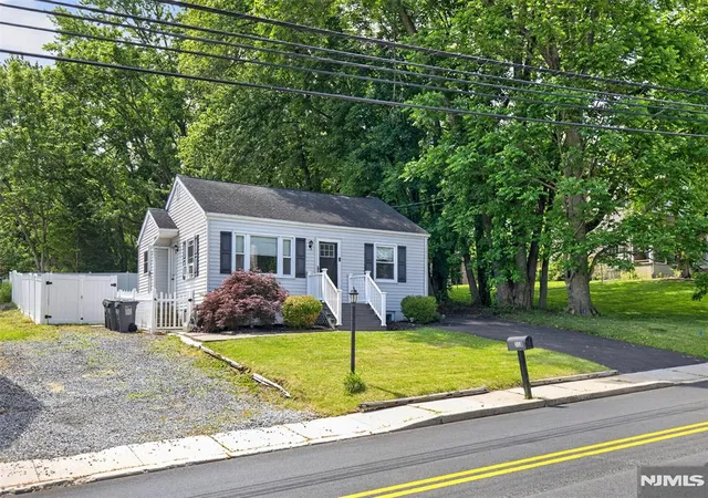 Homes for sale in Greenwich, NJ | 318 Greenwich St, Greenwich, NJ 08886 | MLS# 26020738
