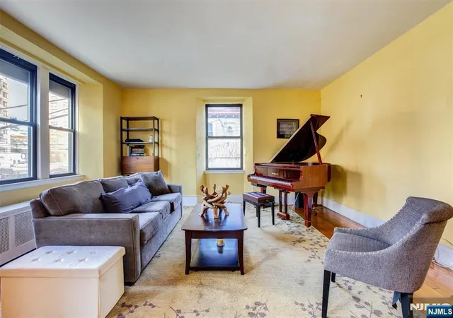 2nd image of 363-377 Mount Prospect, Newark, NJ 07104
