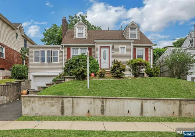 Homes for sale in Wood Ridge, NJ | 103 6th St, Wood Ridge, NJ 07075 | MLS# 26020830
