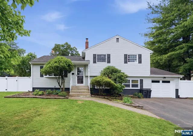 Homes for sale in Closter, NJ | 92 Blanch Ave, Closter, NJ 07624 | MLS# 26020849