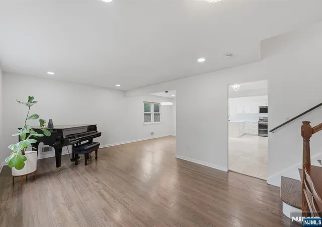 Homes for sale in Closter, NJ | 92 Blanch Ave, Closter, NJ 07624 | MLS# 26020849