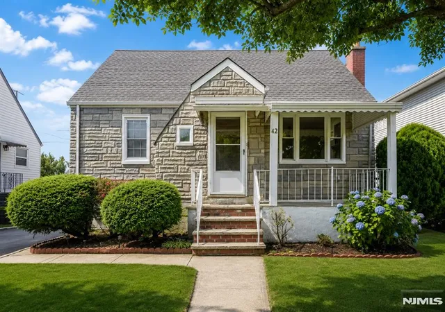 Homes for sale in Lodi, NJ | 42 Long Valley Rd, Lodi, NJ 07644 | MLS# 26020856