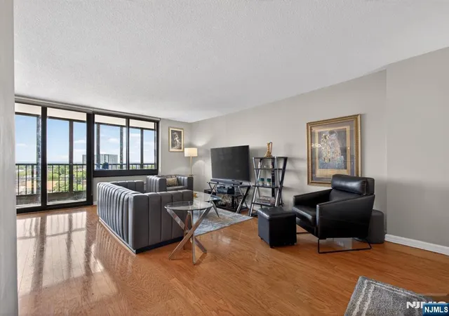 Homes for sale in Cliffside Park, NJ | 300 Winston Dr #1418, Cliffside Park, NJ 07010 | MLS# 26020861