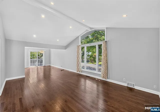 Homes for sale in Englewood Cliffs, NJ | 192 Jenkins Dr, Englewood Cliffs, NJ 07632 | MLS# 26020866