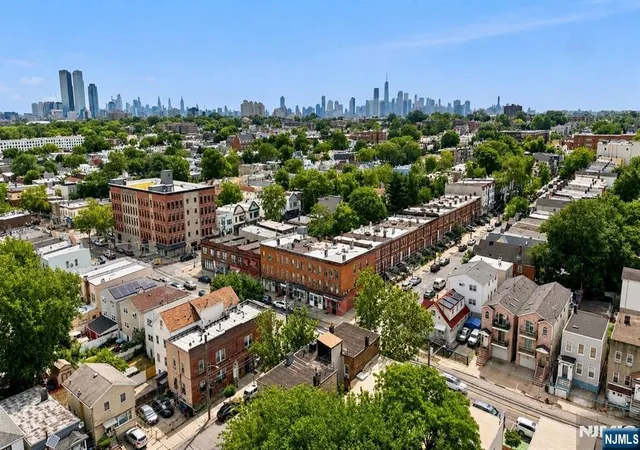 Listing Photo 2 - Condo for sale in building located at 111 Mallory Ave, Jersey City, NJ 07304 - Unit #2