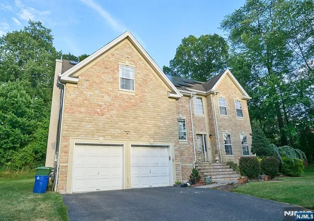 3rd image of 7 Patrick Ave, Emerson, NJ 07630 | MLS# 26020929