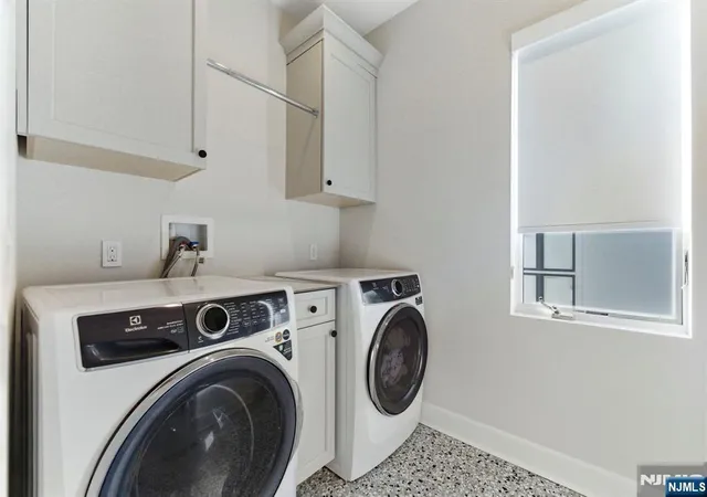 Homes for sale in Englewood Cliffs, NJ | 29 Roslyn Ave, Englewood Cliffs, NJ 07632 | MLS# 26020936
