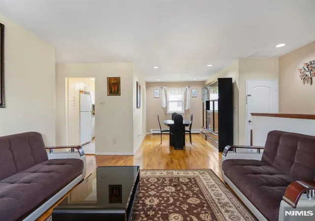 Homes for sale in Fair Lawn, NJ | 2-02 Virginia Dr #202B, Fair Lawn, NJ 07410 | MLS# 26020947