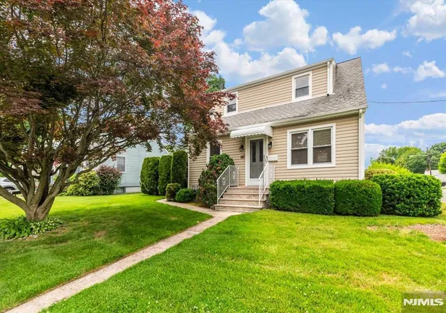 Homes for sale in Maywood, NJ | 849 Wyoming Ave, Maywood, NJ 07607 | MLS# 26020956