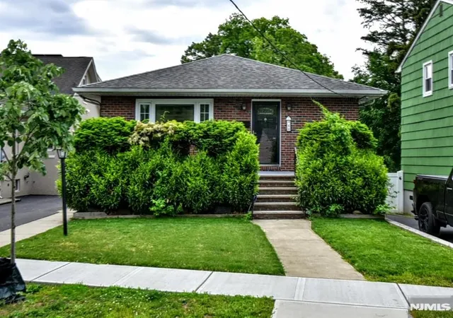 Homes for sale in Rutherford, NJ | 88 Woodland Ave, Rutherford, NJ 07070 | MLS# 26020994