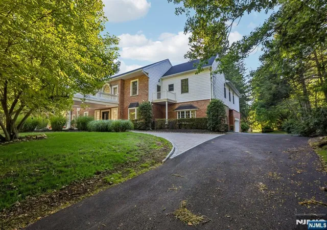 Homes for sale in Mahwah, NJ | 1050 Ramapo Valley Rd, Mahwah, NJ 07430 | MLS# 26020998