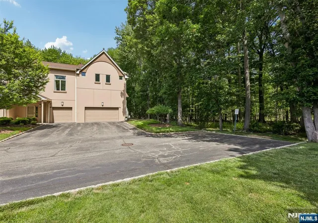 5th image of 40 Rio Vista Dr, Allendale, NJ 07401 | MLS# 26020999