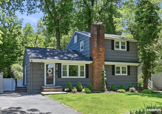 1st image of 36 Calumet Ave, Oakland, NJ 07436 | MLS# 26021017
