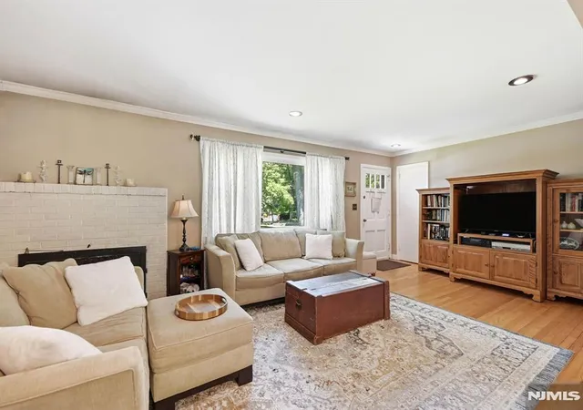 5th image of 36 Calumet Ave, Oakland, NJ 07436 | MLS# 26021017