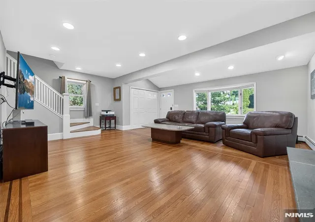 Homes for sale in Teaneck, NJ | 1134 Julia St, Teaneck, NJ 07666 | MLS# 26021030