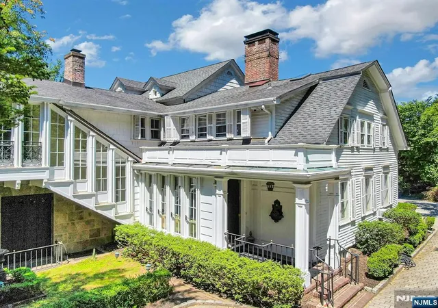 Homes for sale in Saddle River, NJ | 9 Saddle River Rd, Saddle River, NJ 07458 | MLS# 26021031