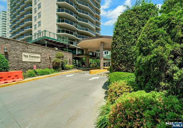 Homes for sale in Fort Lee, NJ | 2077 Center Ave #9E, Fort Lee, NJ 07024 | MLS# 26021044