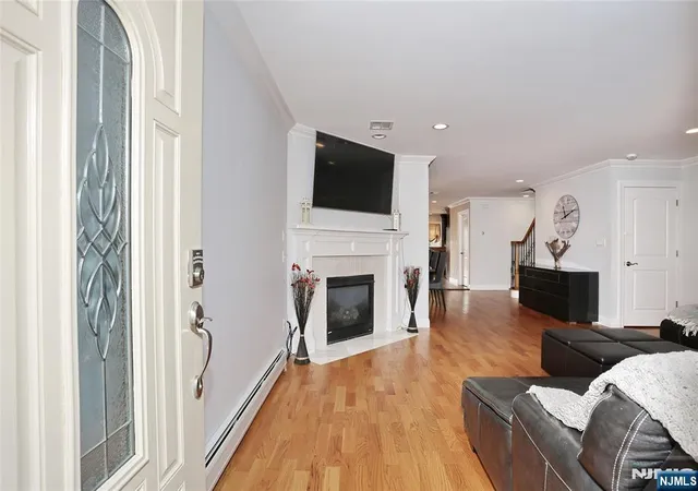 Listing Photo 4 - Condo for sale in building located at 310 6Th St, Union, NJ 07087 - Unit #A