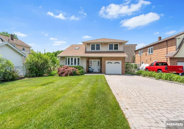 Homes for sale in Bergenfield, NJ | 2 Violet Ct, Bergenfield, NJ 07621 | MLS# 26021122