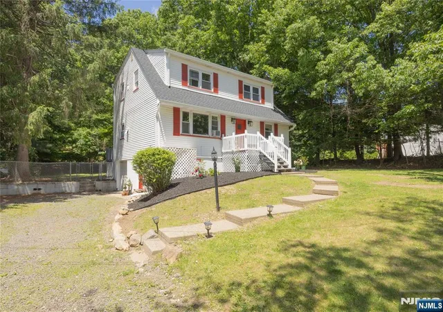 Photo 3 of Sale Pending at 39 Broadway, West Milford, NJ 07480 | MLS# 26021123 | Listing updated on 2026-06-26