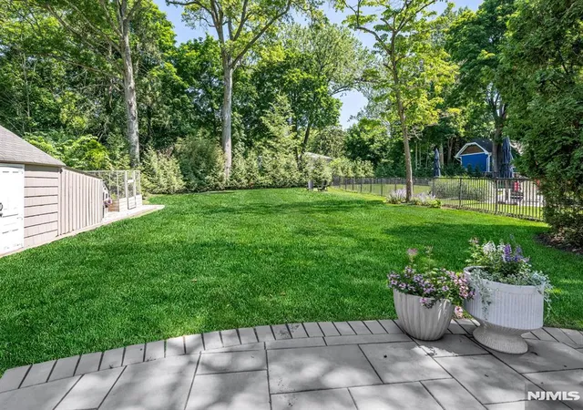 Homes for sale in Ridgewood, NJ | 979 Salem Ln, Ridgewood, NJ 07450 | MLS# 26021128