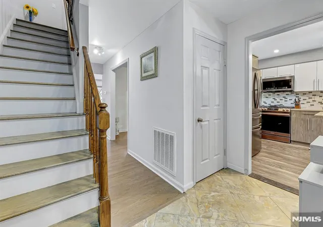 Photo 3 of Sale Pending at 14 Chelsea Ct, Ramsey, NJ 07446 | MLS# 26021134 | Listing updated on 2026-06-26