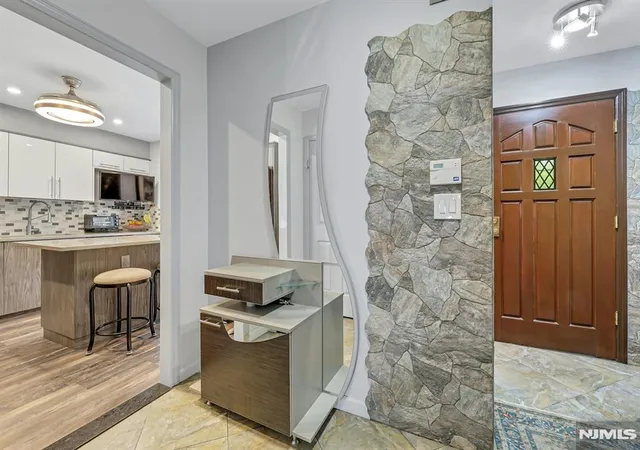 Photo 4 of Sale Pending at 14 Chelsea Ct, Ramsey, NJ 07446 | MLS# 26021134 | Listing updated on 2026-06-26