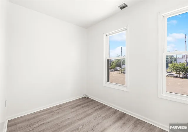 4th image of 116-118 1St St, Paterson, NJ 07522 | MLS# 26021176