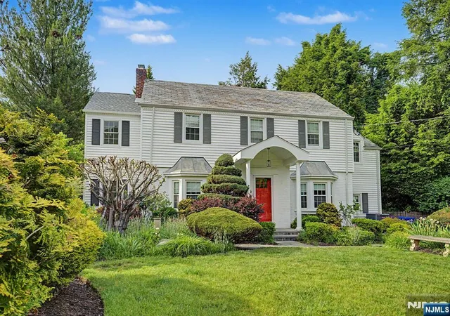 Homes for sale in Tenafly, NJ | 109 Windsor Rd, Tenafly, NJ 07670 | MLS# 26021177