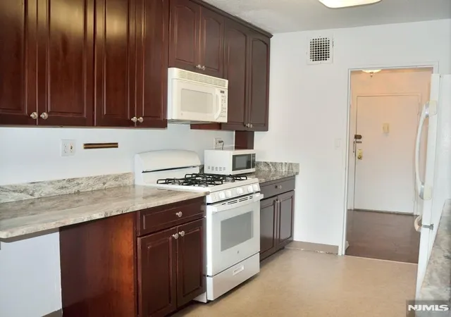 Homes for sale in Fort Lee, NJ | 2200 N Central Rd #5-W, Fort Lee, NJ 07024 | MLS# 26021195