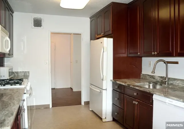 Homes for sale in Fort Lee, NJ | 2200 N Central Rd #5-W, Fort Lee, NJ 07024 | MLS# 26021195