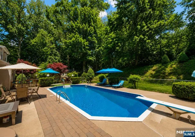 Photo 3 of Sale Pending at 224 Us Hwy 206, Chester Borough, NJ 07930 | MLS# 26021214 | Listing updated on 2026-08-28