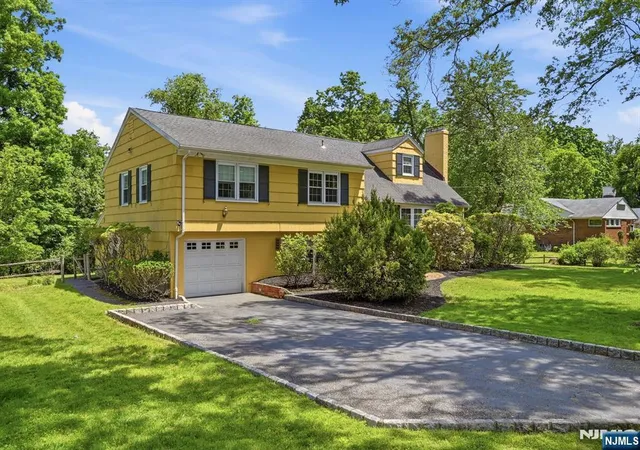 Homes for sale in Woodcliff Lake, NJ | 16 Pinecrest Dr, Woodcliff Lake, NJ 07677 | MLS# 26021230