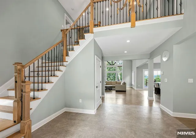 Homes for sale in Vernon, NJ | 5 Vernon View Dr, Vernon, NJ 07418 | MLS# 26021245
