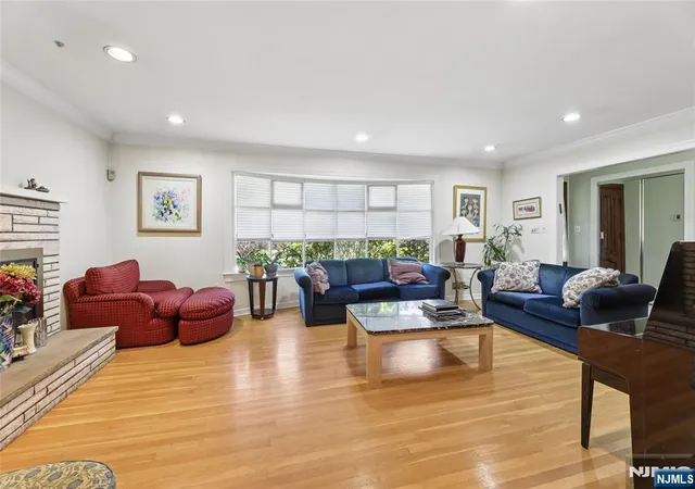 Photo 4 of Sale Pending at 384 Rutland Ave, Teaneck, NJ 07666 | MLS# 26021273 | Listing updated on 2026-06-19