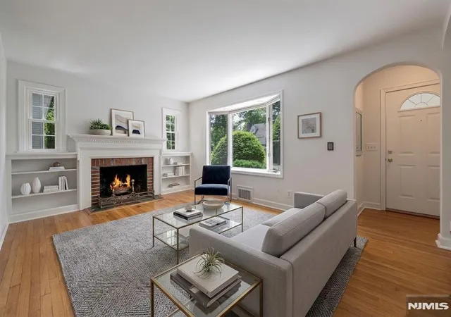 3rd image of 79 Highland Rd, Glen Rock, NJ 07452 | MLS# 26021300